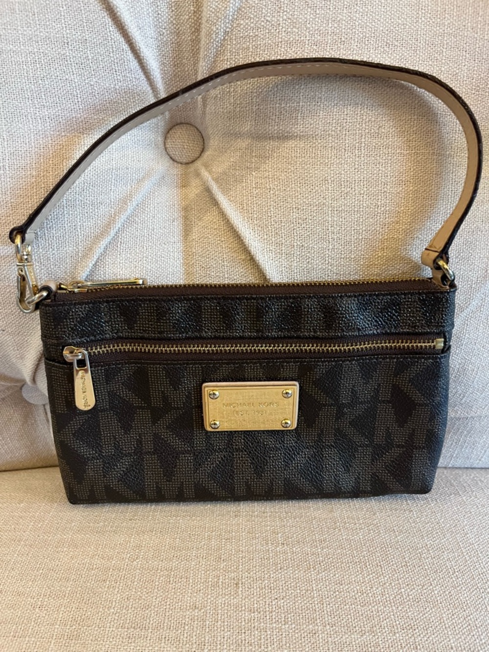Michael Kors Large Wristlet Jet Set MK Logo Brown Zip Clutch Wallet Purse